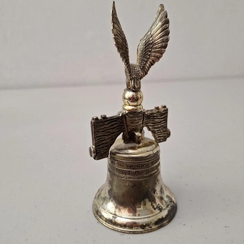 VTG 1776-1976 Liberty Bell Bicentennial Metal Eagle Topper Collectible Souvenir